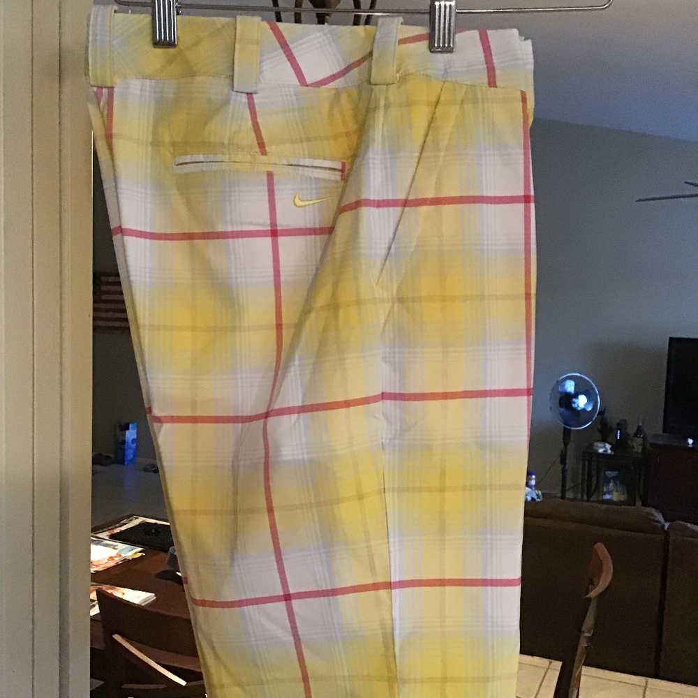 Nike Golf Shorts Size 6